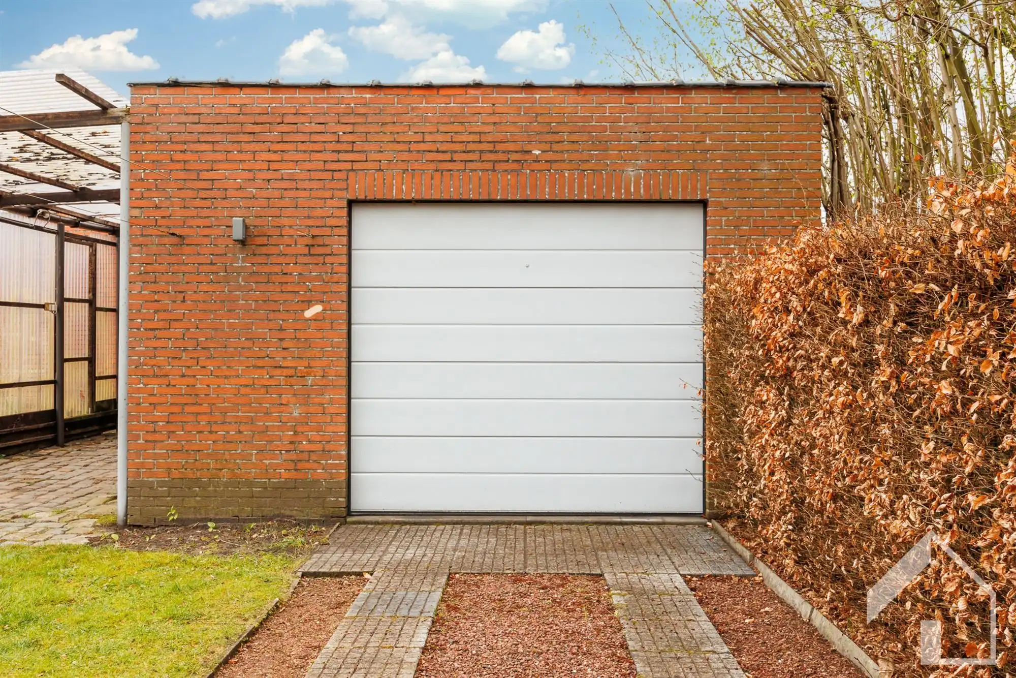 Open bebouwing in een rustige wijk! foto 28