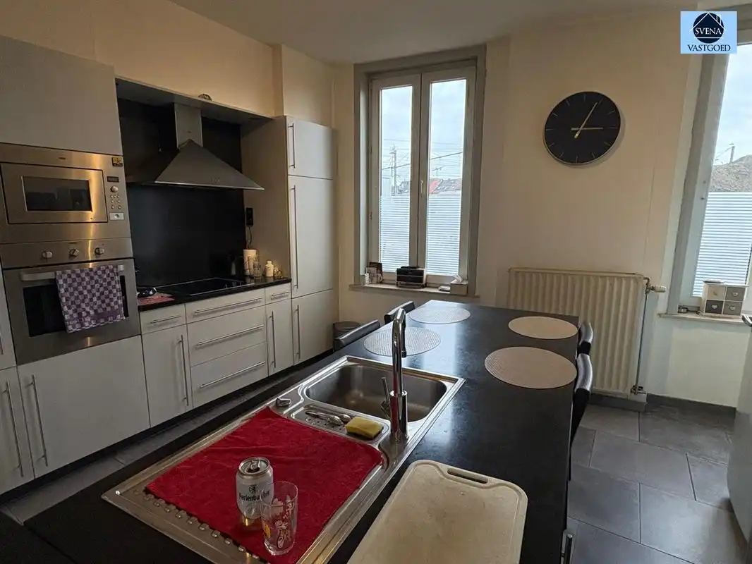 ZEER GOED GELEGEN WONING NABIJ CENTRUM foto 2