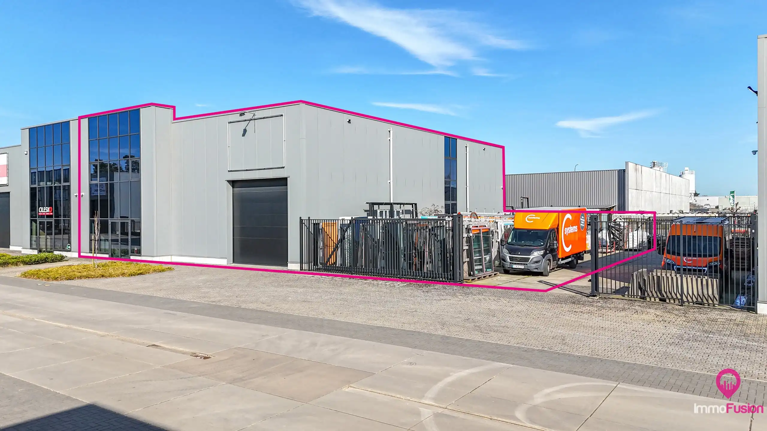 Recente, instapklare magazijnruimte van 440 m² te Houthalen! foto 2