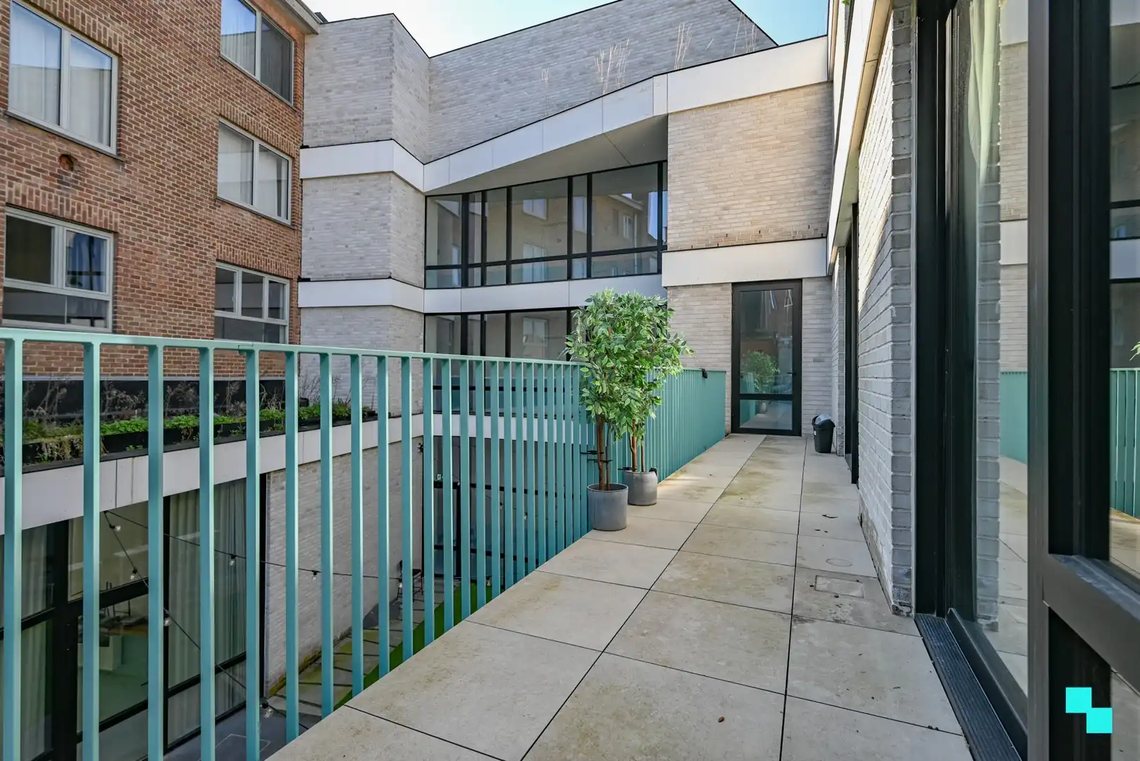 Studentenkamer met eigen badkamer en terras, centrum Kortrijk foto 12