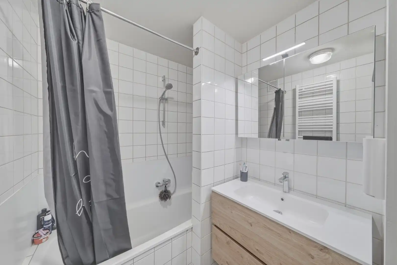 Verhuurd appartementsgebouw met 3 woonentiteiten foto 8