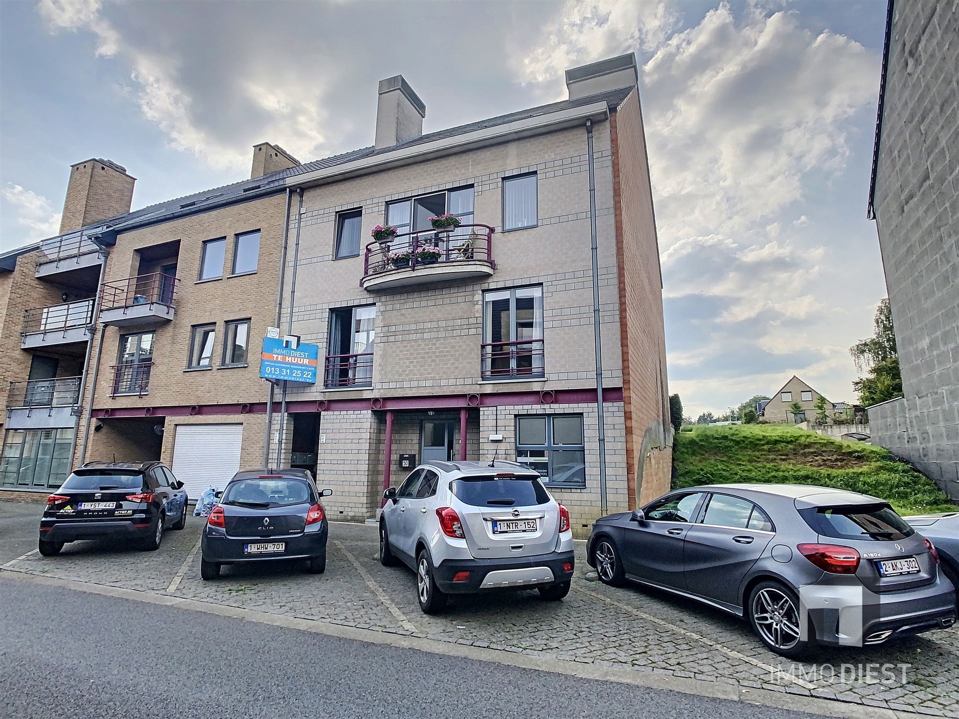 Ruime duplex dichtbij het centrum van Tessenderlo foto 2