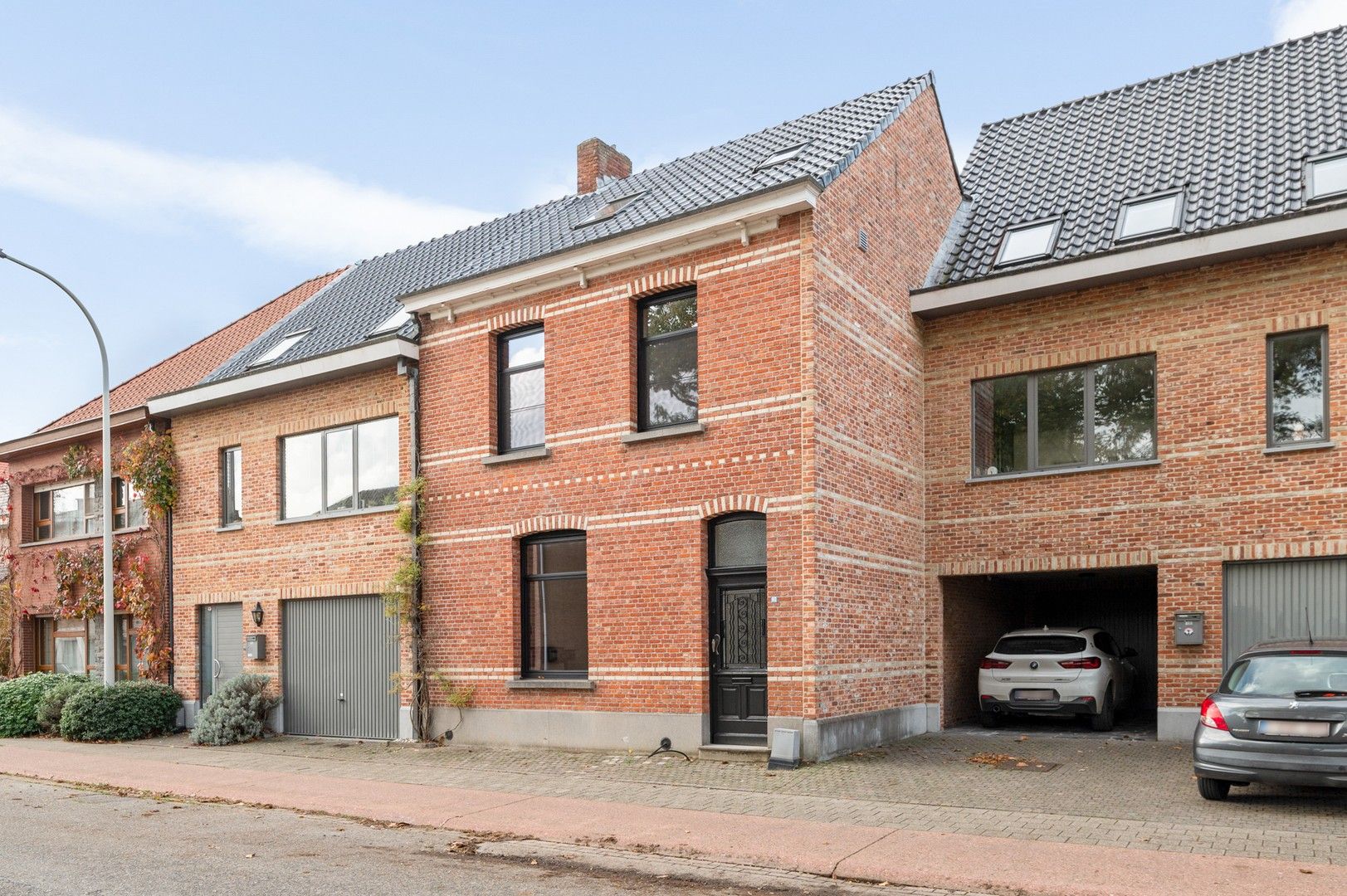 Charmante woning met 3 slaapkamers en 2 badkamers foto {{pictureIndex}}