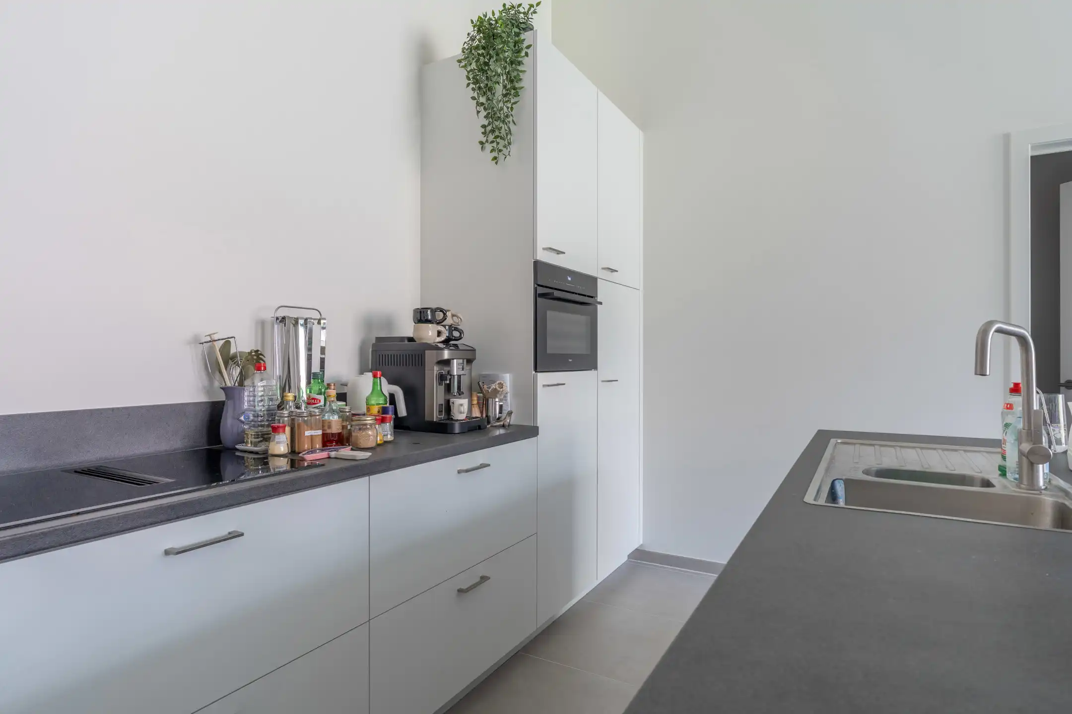 Knap en licht gelijkvl. appartement met terras en tuin foto 40