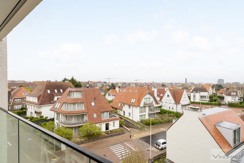 Zeer goed onderhouden, ichtrijk appartement met 2 slaapkamers nabij het Albertstrand in Knokke te koop! foto 24