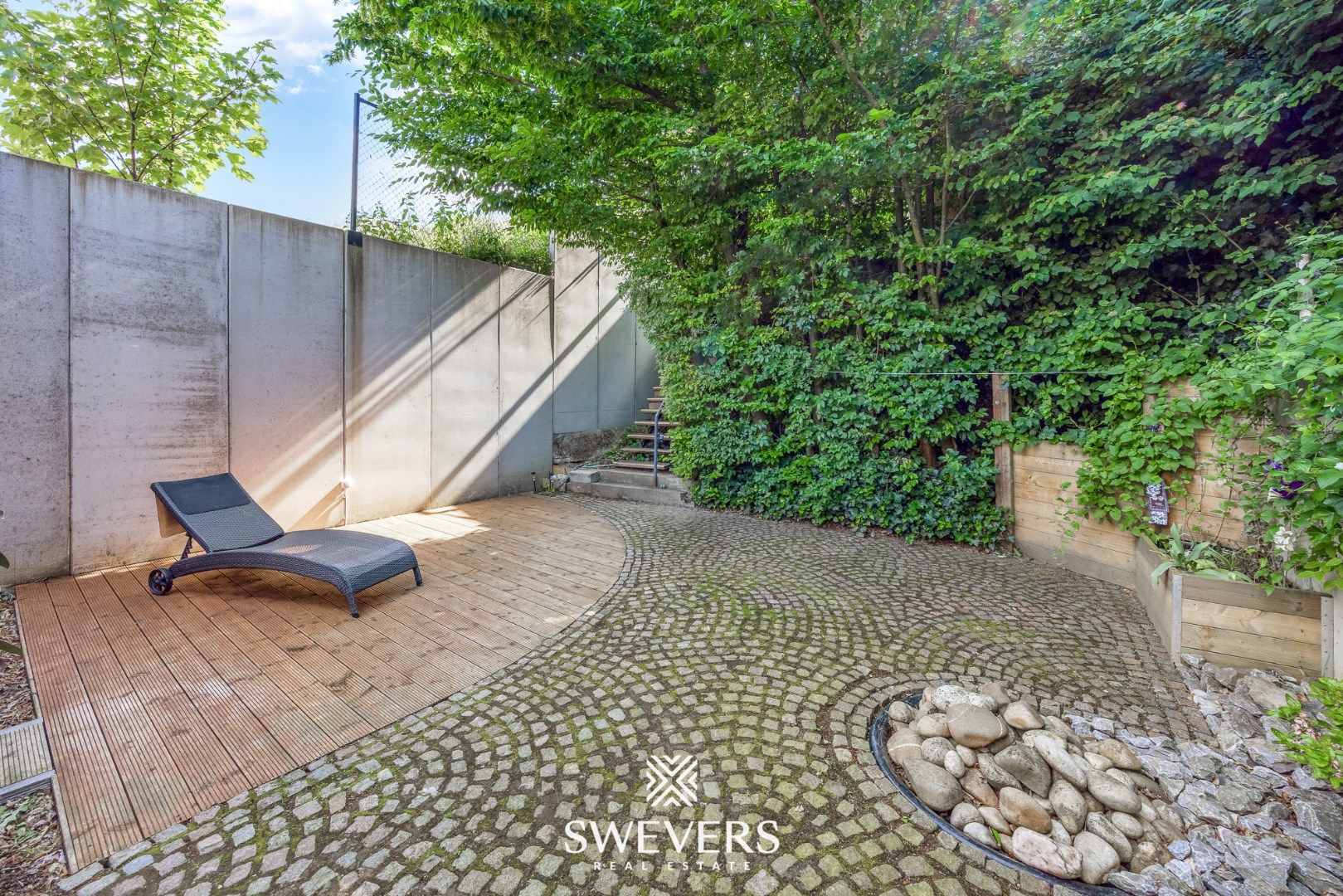 Instapklare halfopen woning met paardenaccommodatie op 73a in Sint-Truiden foto 24