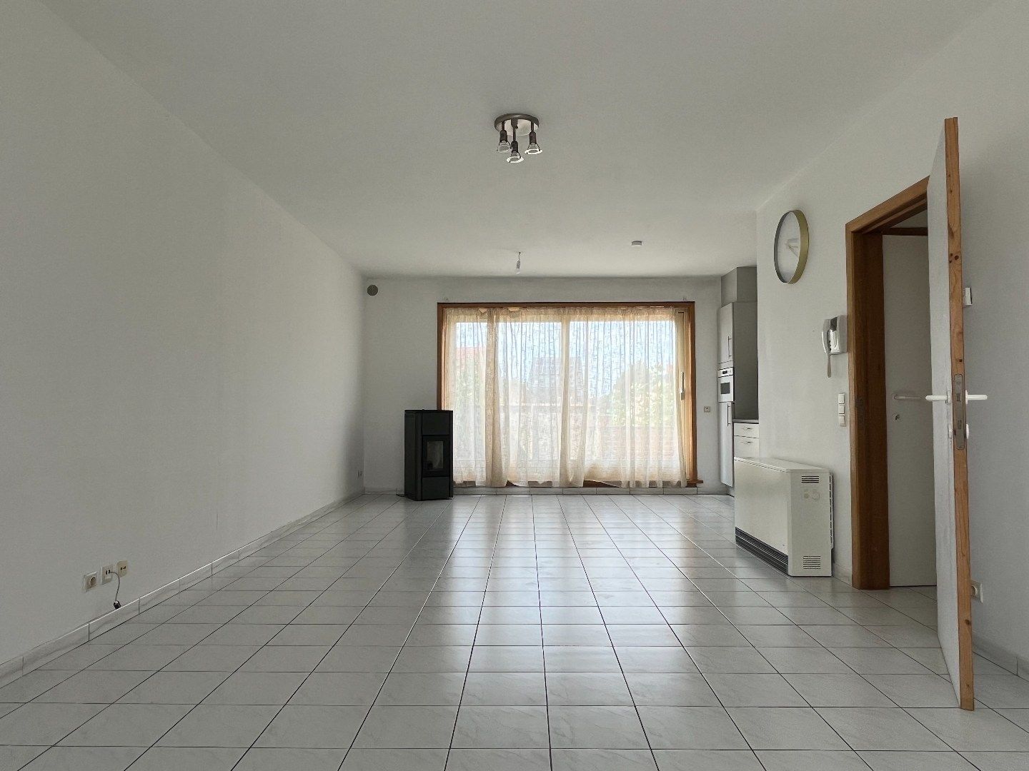Instapklare woning met 3 slaapkamers op een goede ligging foto 6
