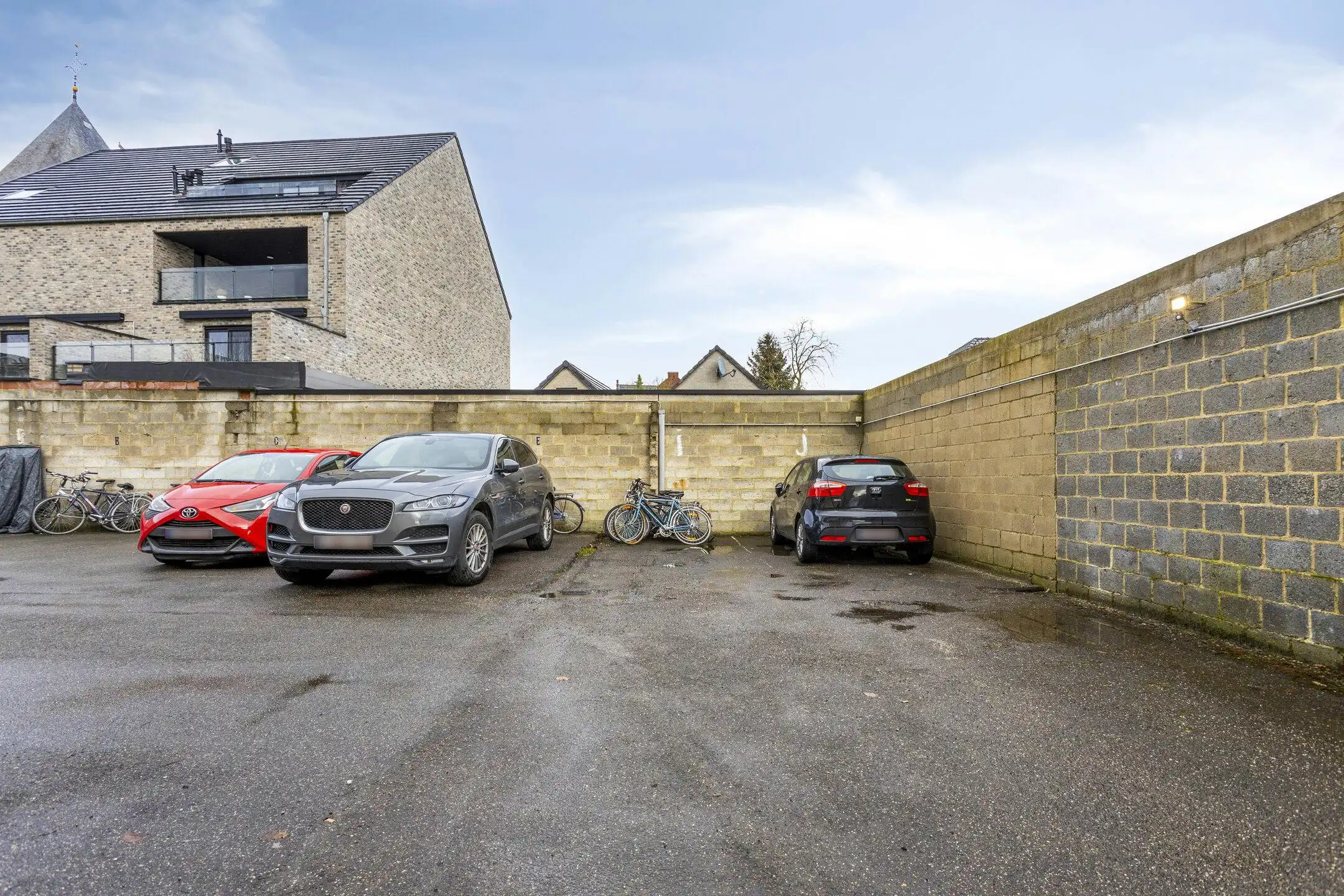 Duplexappartement aan de dorpskern van Kortessem foto 11