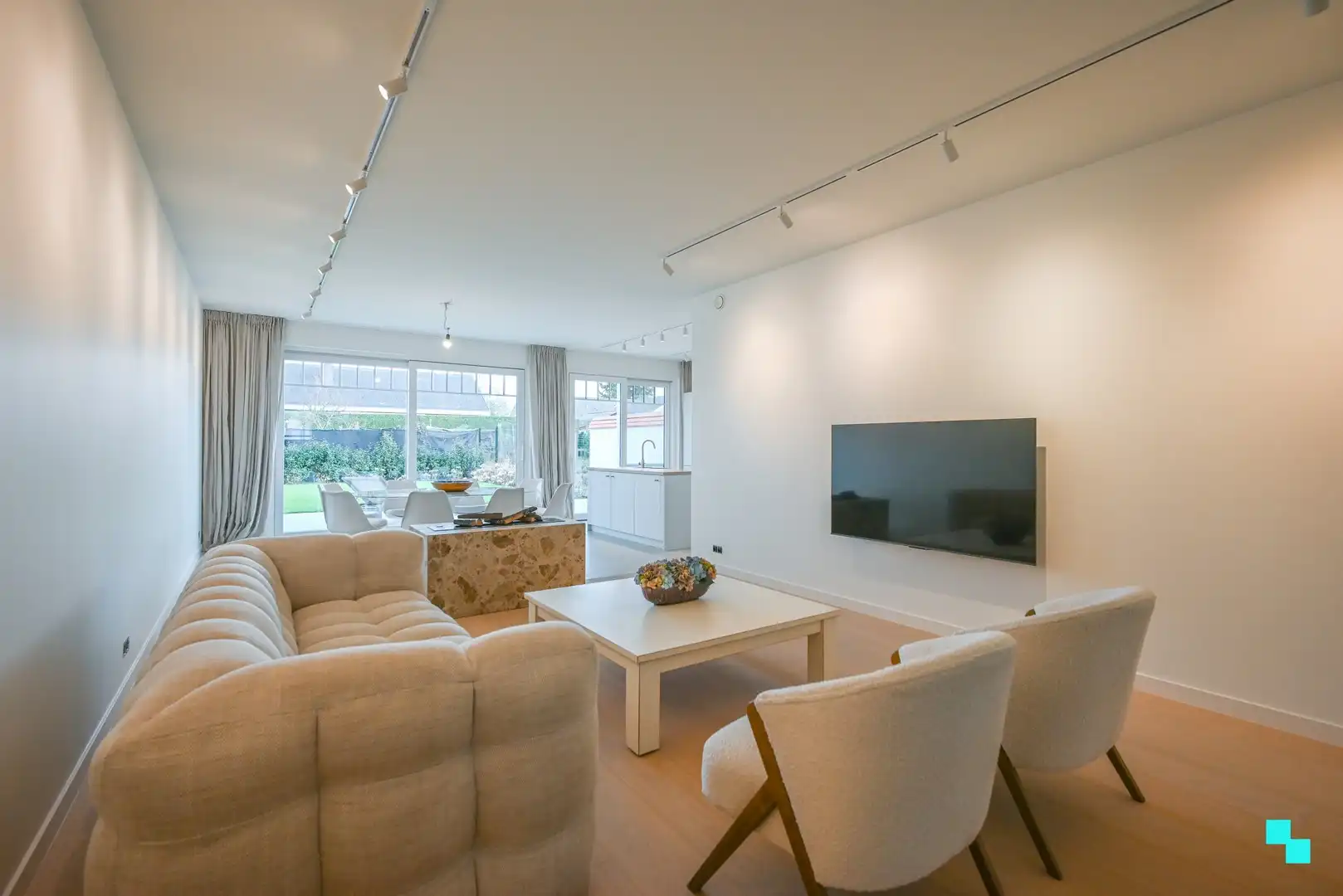 Unieke high-end woning in rustige buurt in Waregem foto 5