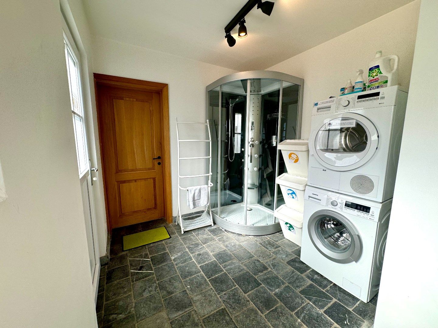 WONING MET 4 SLAAPKAMERS EN ZONNIGE STADSKOER (35M²) foto 14