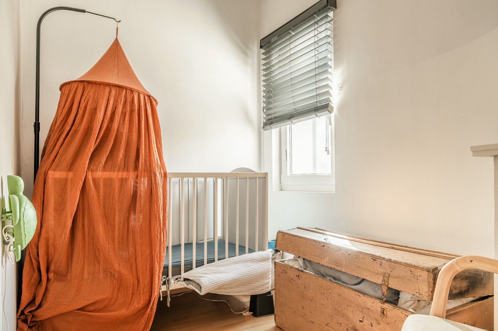 Instapklare woning met magazijn foto 10
