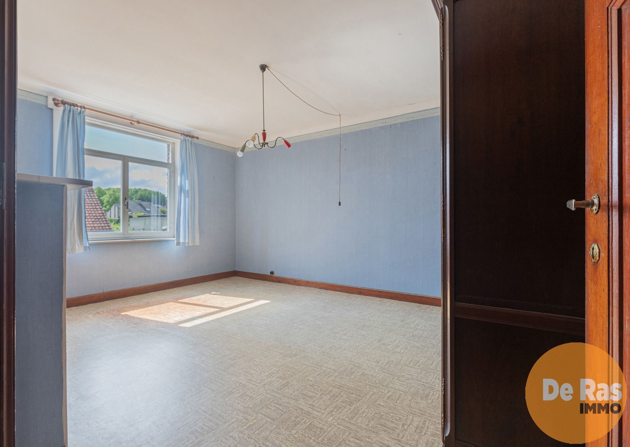 BURST - Te renoveren woning met tal van mogelijkheden foto 16