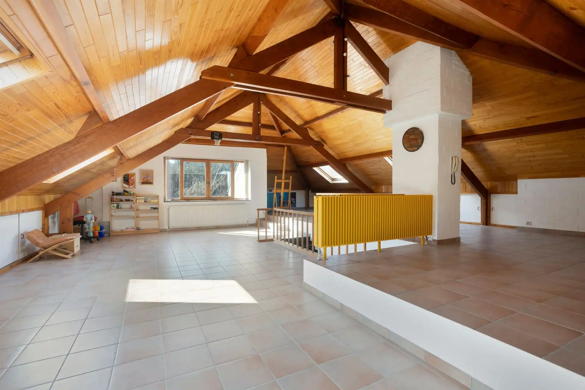 Prachtige en ruime villa in Arboretum wijk foto 24