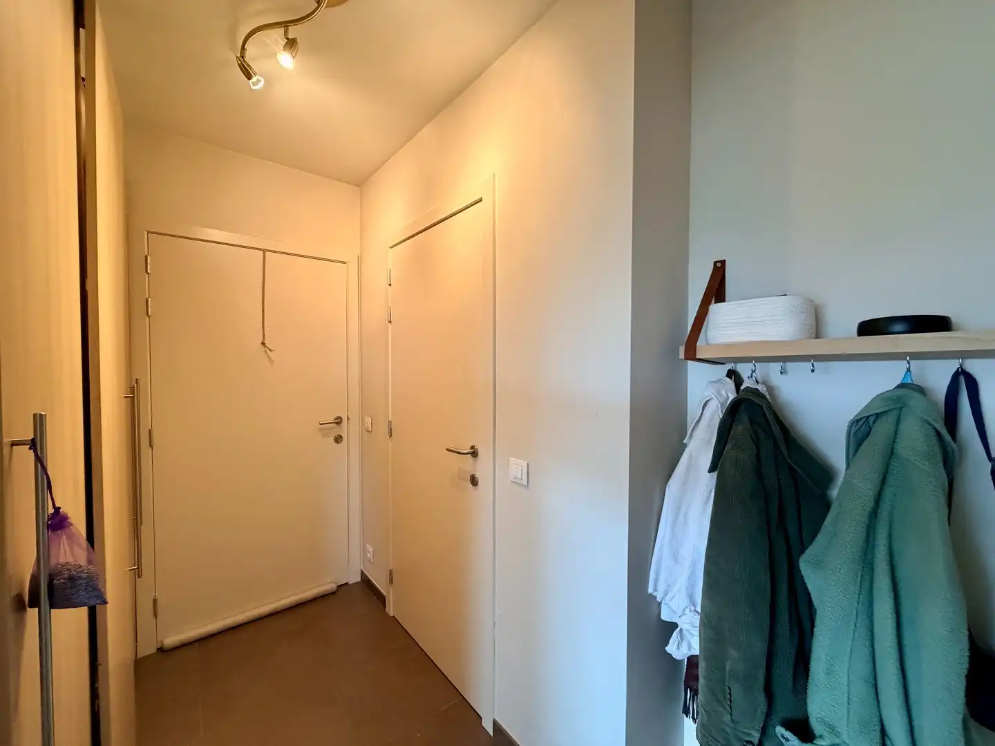 Recent 1-slaapkamer appartement in centrum Tielt! foto 7