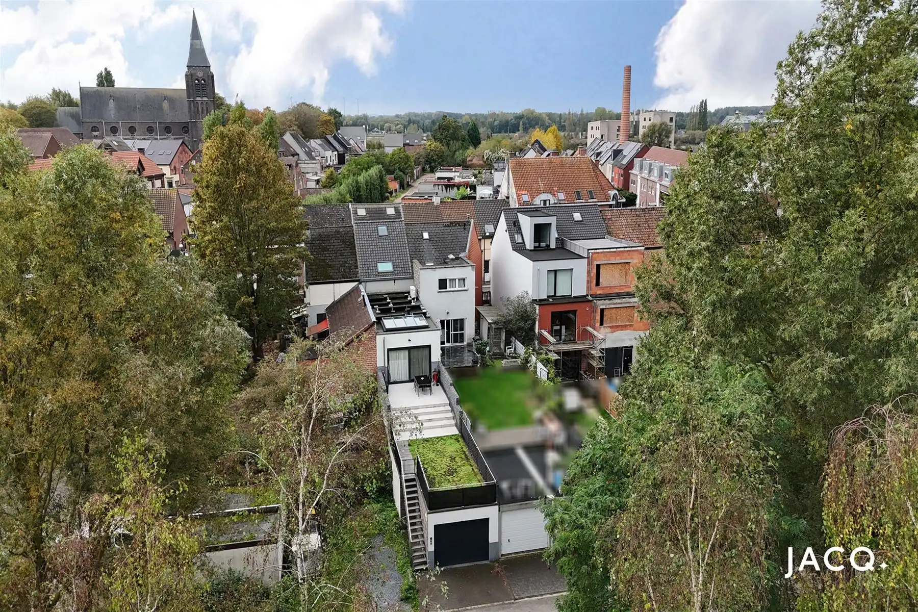 Gerenoveerde woning met 2slpk's, ruim terras en garage! foto 23