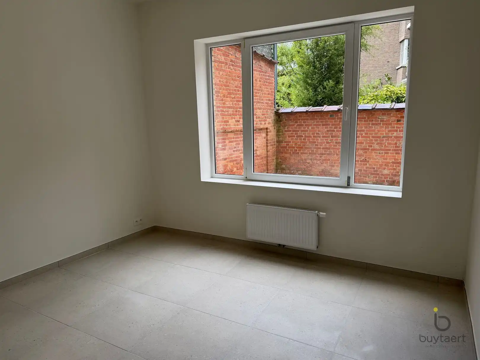 Gerenoveerd gelijkvloers appartement aan de Singel. foto 7
