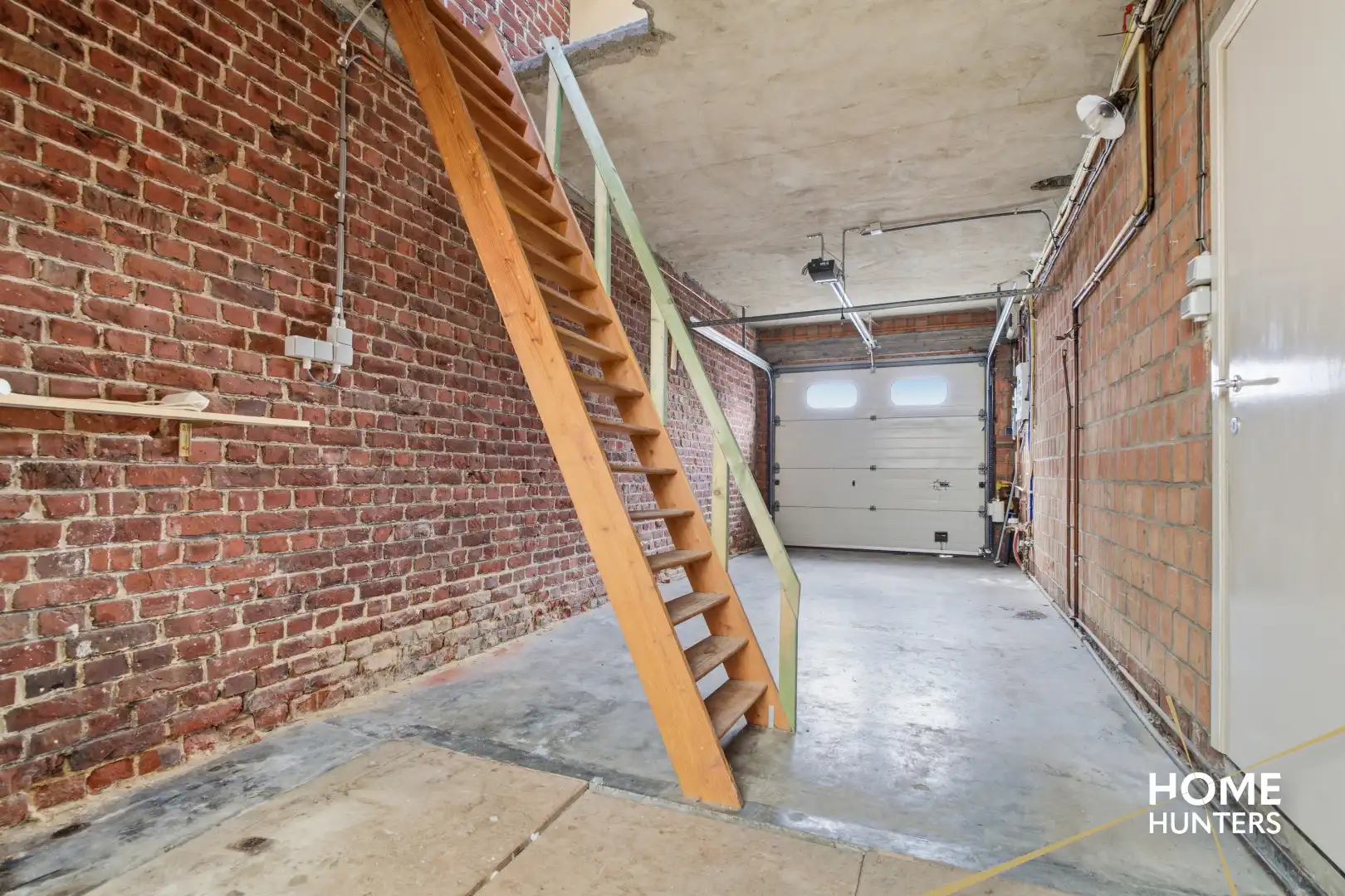 Woning met 3 slaapkamers en zéér ruime loods op gunstige ligging te Zonnebeke! foto 17