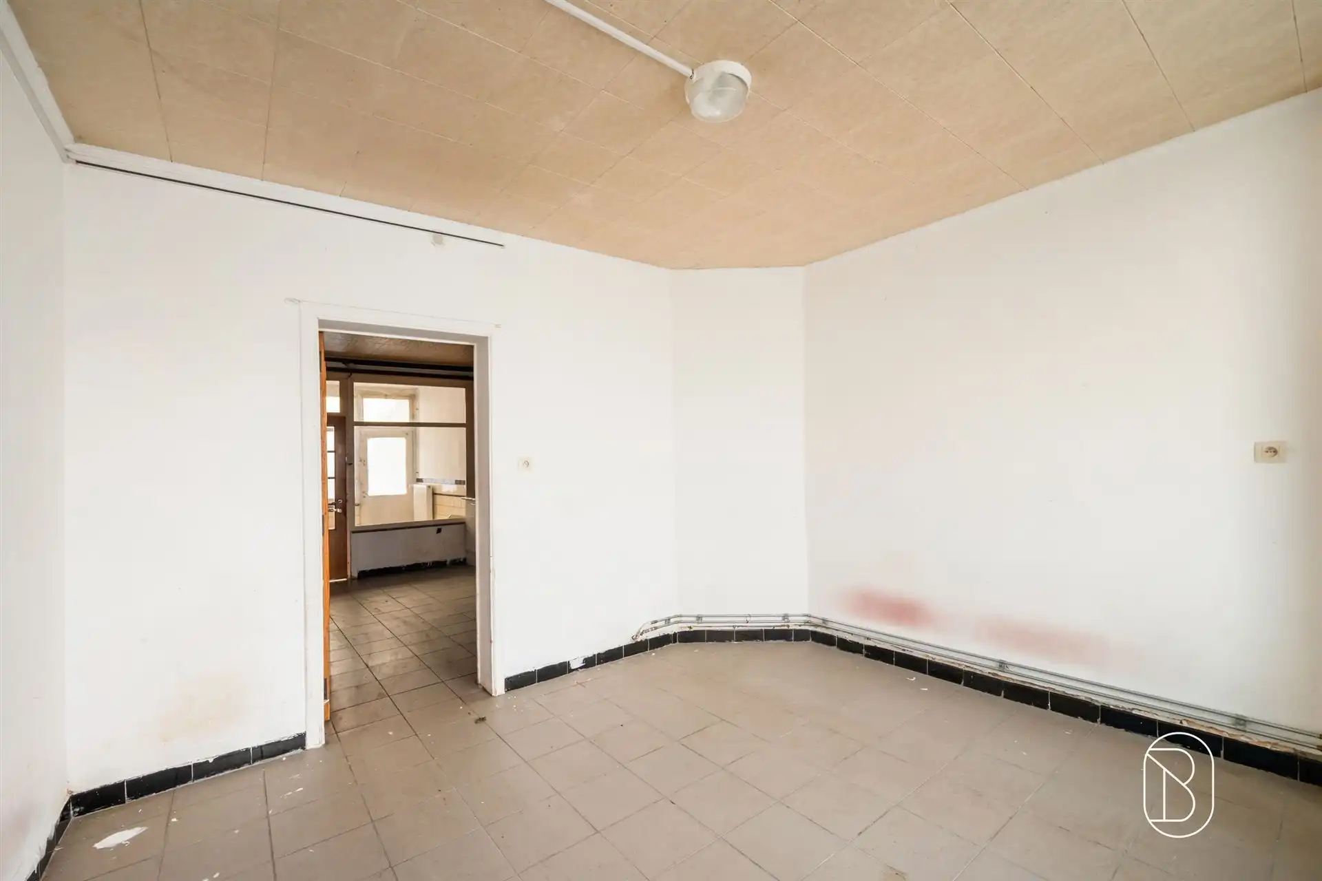 Rijwoning met 3 slaapkamers en koer! foto 5