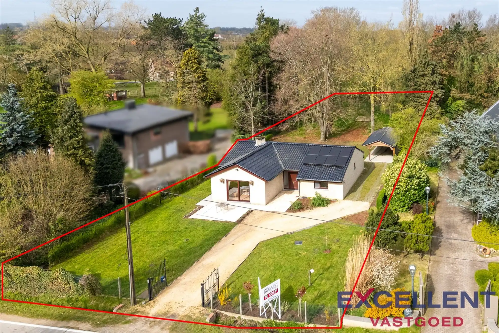 Woning op royaal perceel te Zulte-Machelen foto {{pictureIndex}}