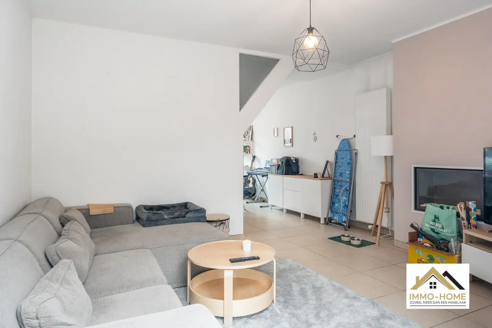 Instapklare woning te Beervelde!  foto 2