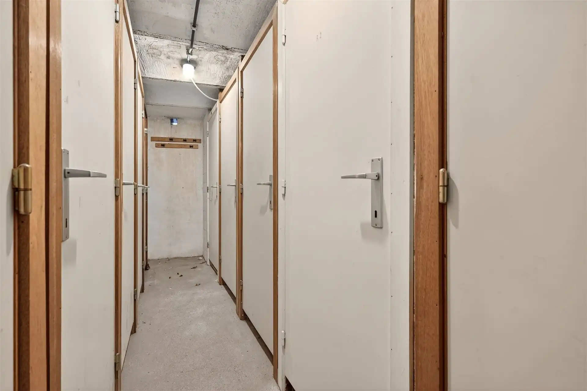 SLAAPHOEK / CENTRALE LIGGING foto 23