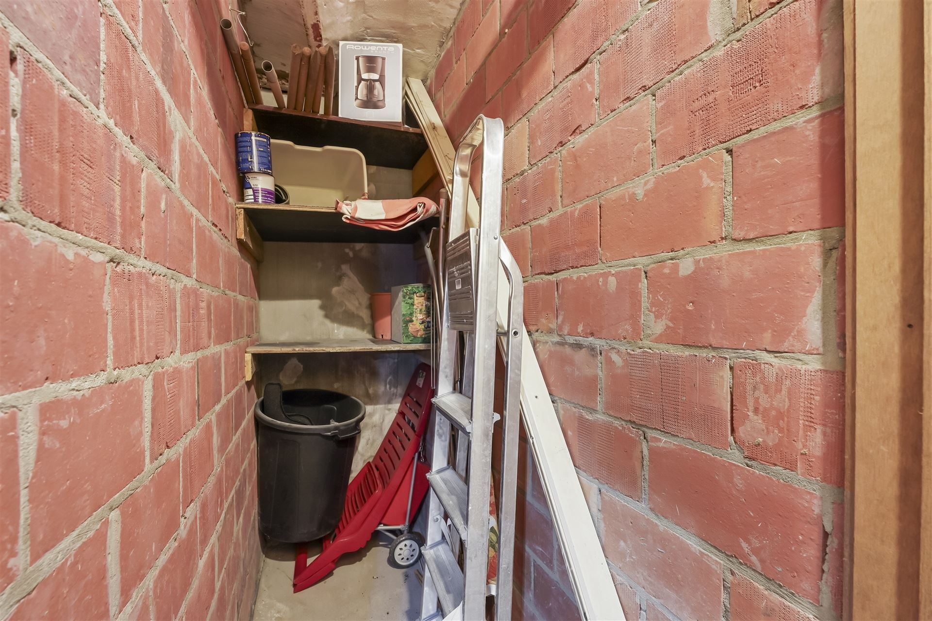 SLAAPHOEK / CENTRALE LIGGING foto 23