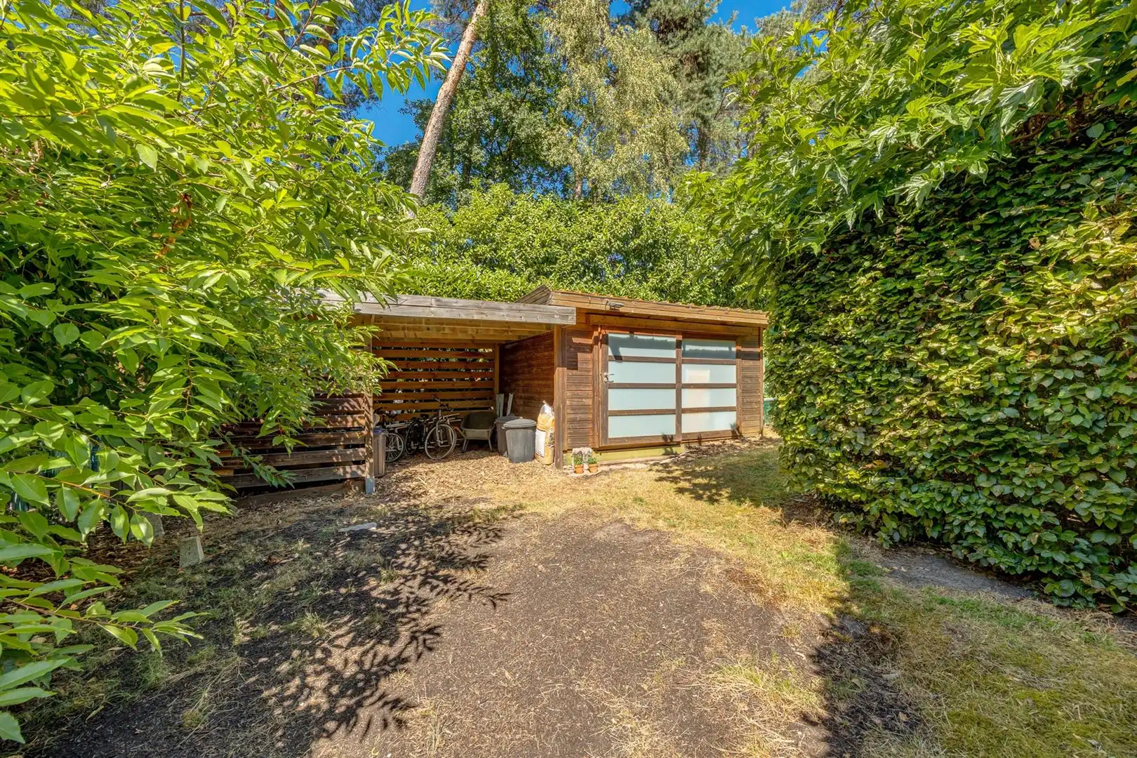 Karaktervolle woning met veel ruimte en prachtige tuin! foto 22