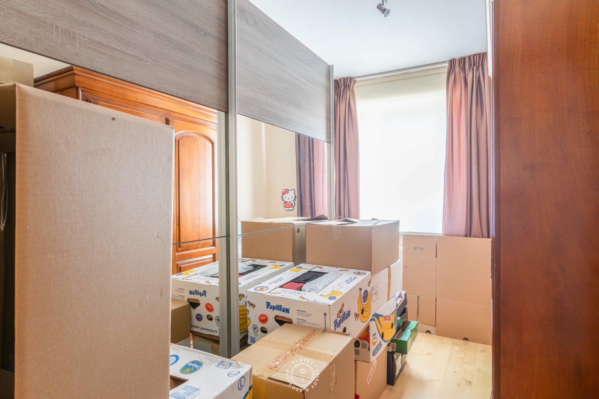 Lichtrijk gelijkvloers appartement met 3 slaapkamers, tuin en garage foto 13