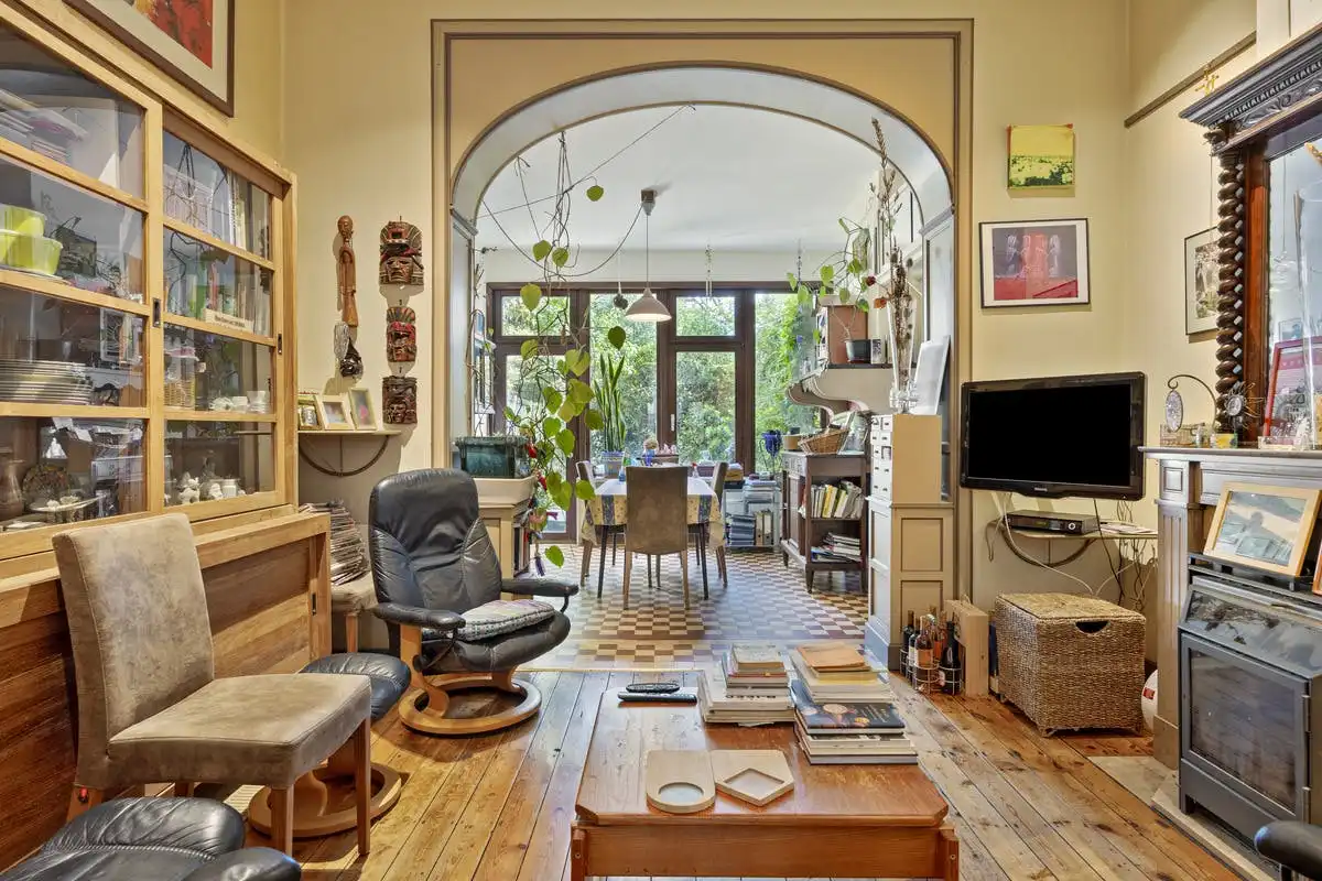 Charmant en ruim huis met 2 garageboxen in hartje Vilvoorde foto 4