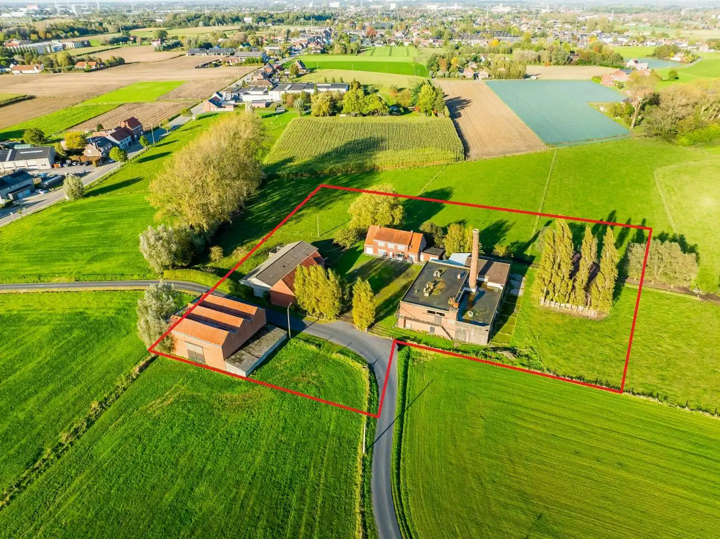 Hoofdfoto van de publicatie: Fantastische roterij op de grens van Izegem en Lendelede 
