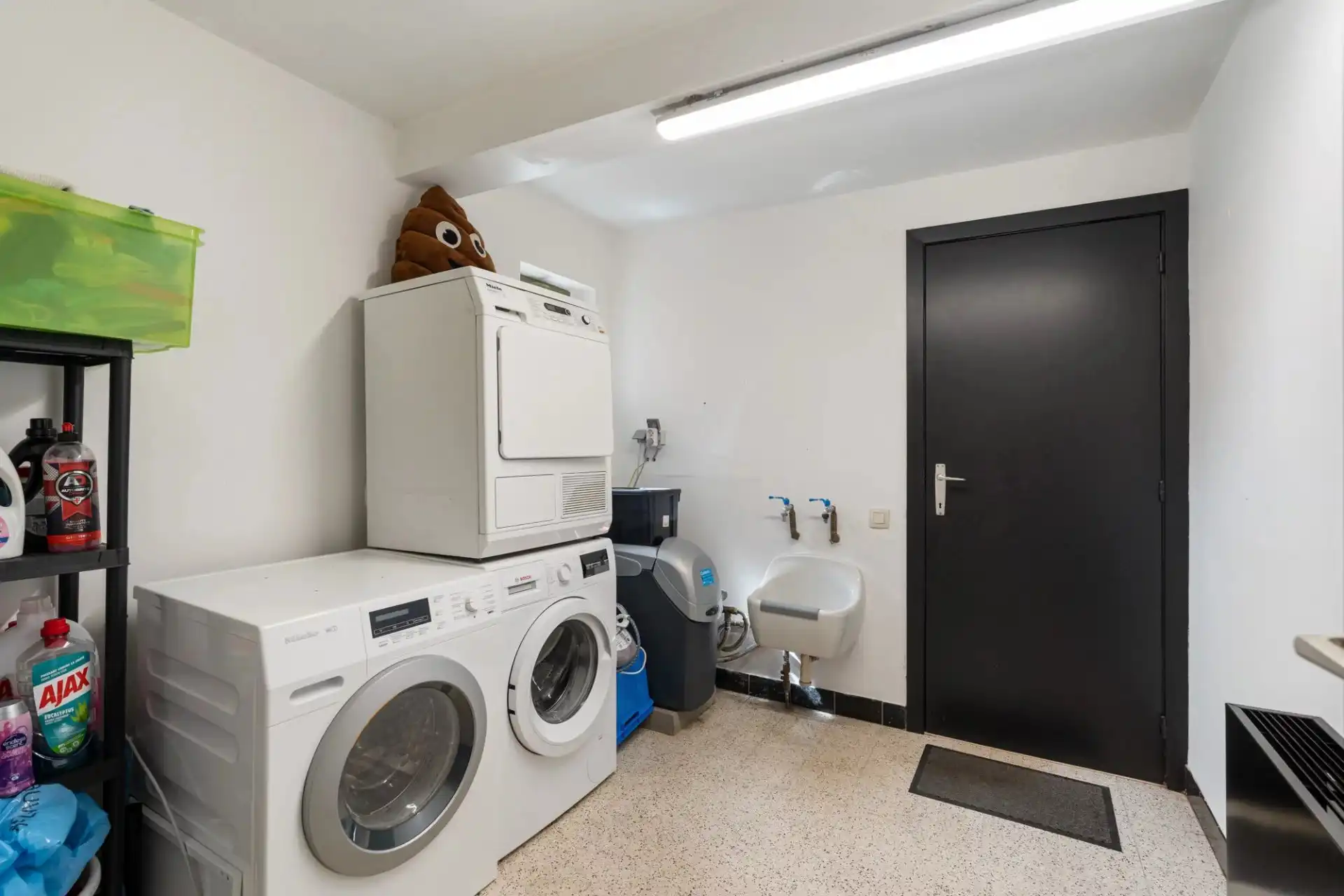 Vernieuwde gezinswoning met tuin en dubbele garage te Herk-de-Stad foto 14