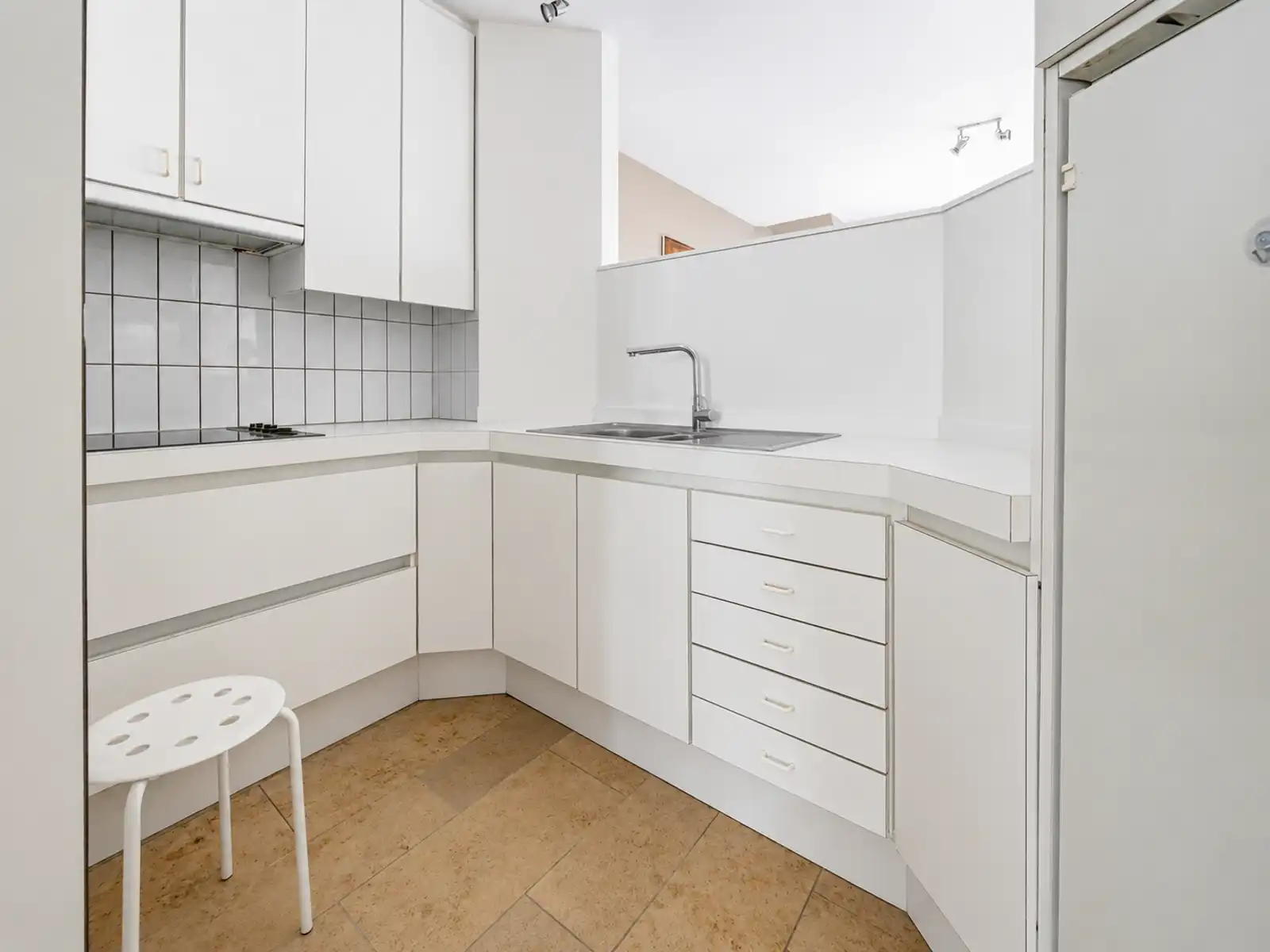 Instapklaar appartement aan de markt in Zele foto 11