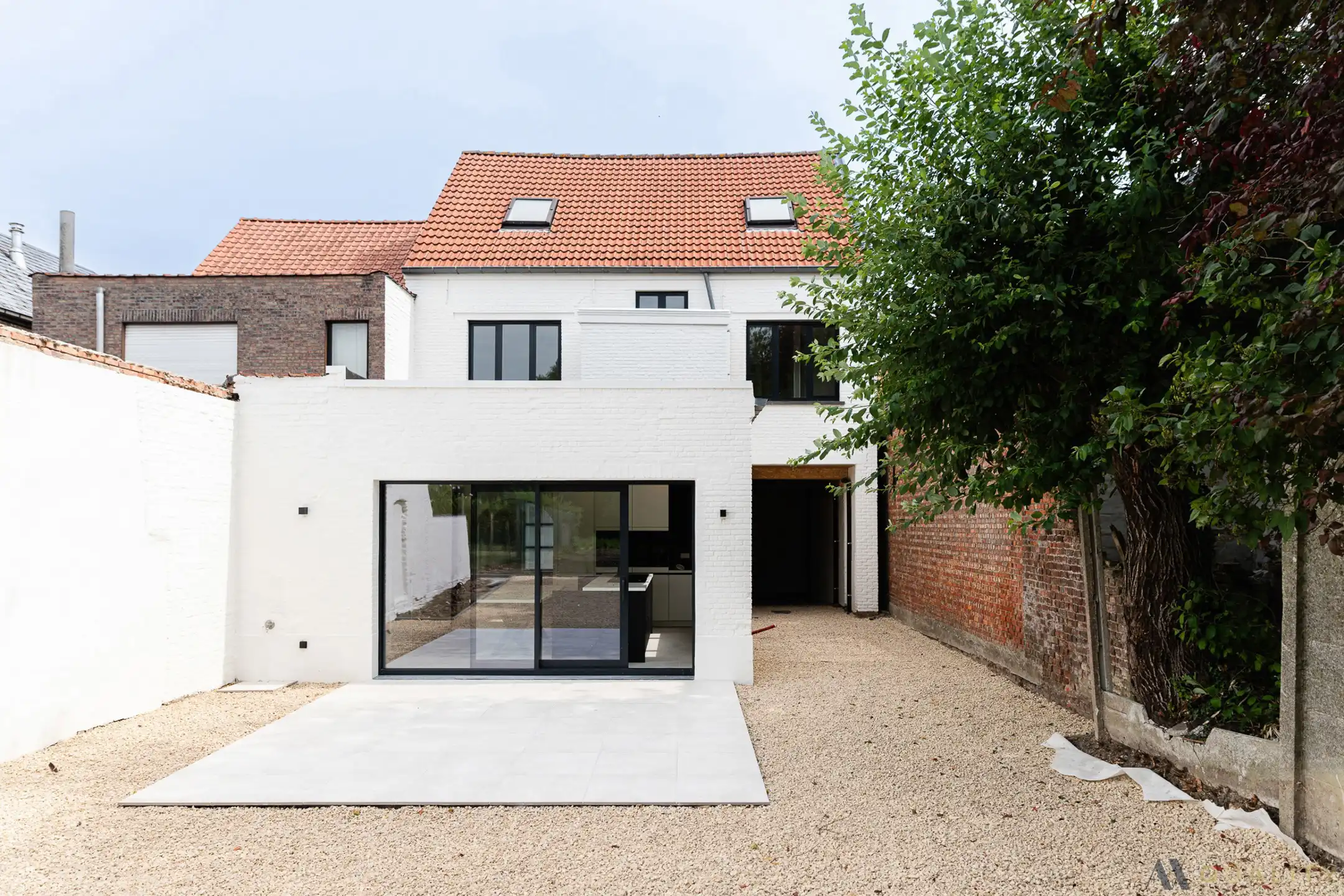 Totaal gerenoveerde burgerwoning met garage, 4 slaapkamers en zonnige Zuidwest-tuin in Peizegem (Merchtem) foto 30
