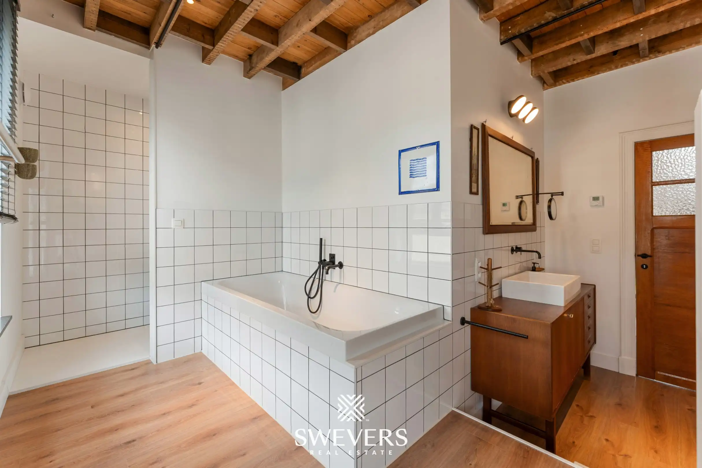 Knappe totaalrenovatie (EPC: A) met zonnige tuin en garage op topligging in Hasselt foto 18