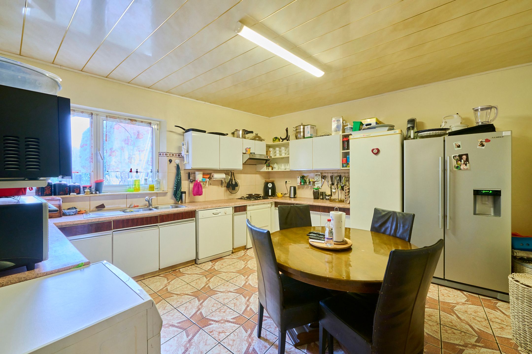 WONING MET 4 SLAAPKAMERS TE GENK foto 4