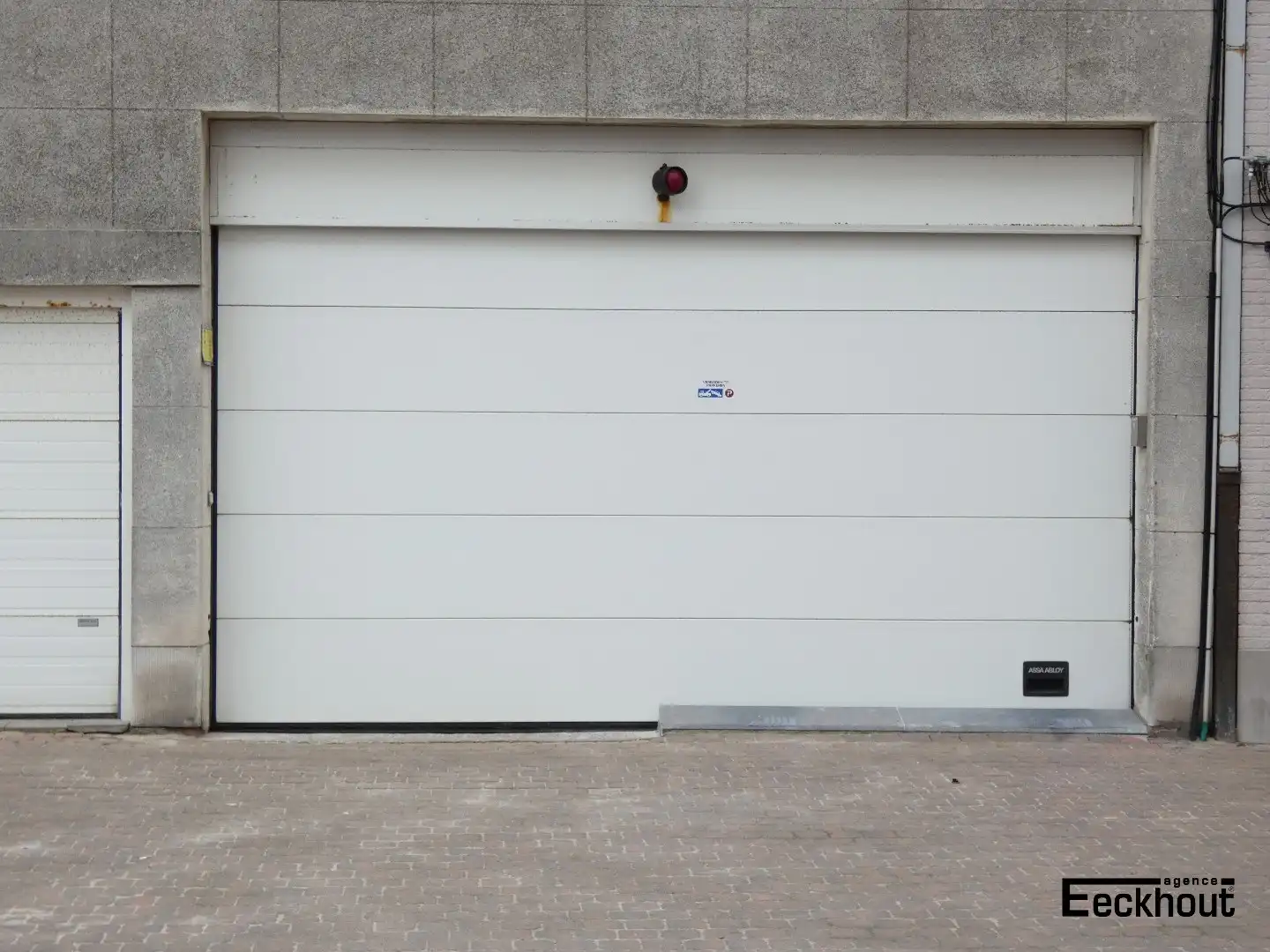 Garagebox dicht bij strand foto 2