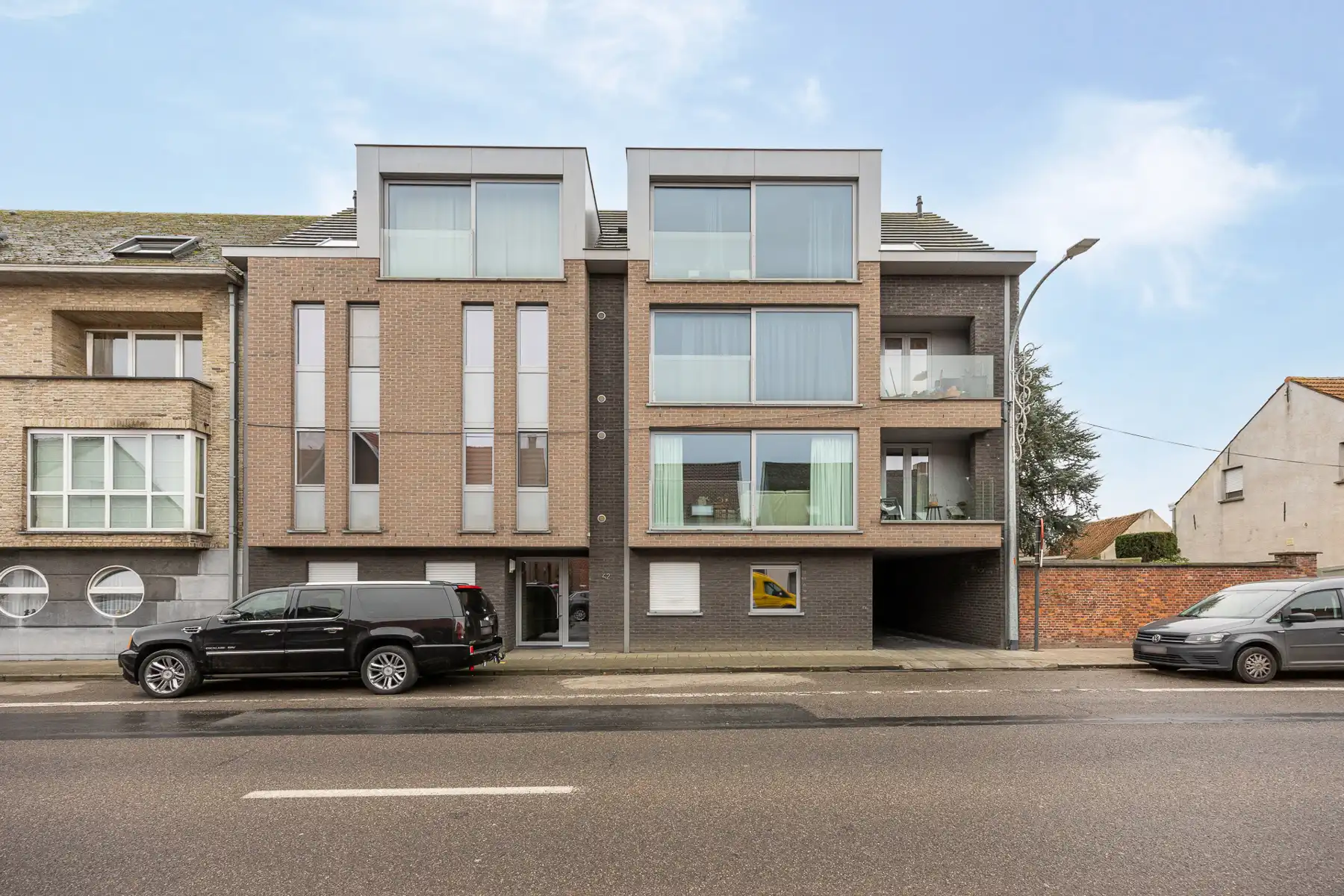 Instapklaar gelijkvloers appartement (97 m²) + parkeerplaats foto 3