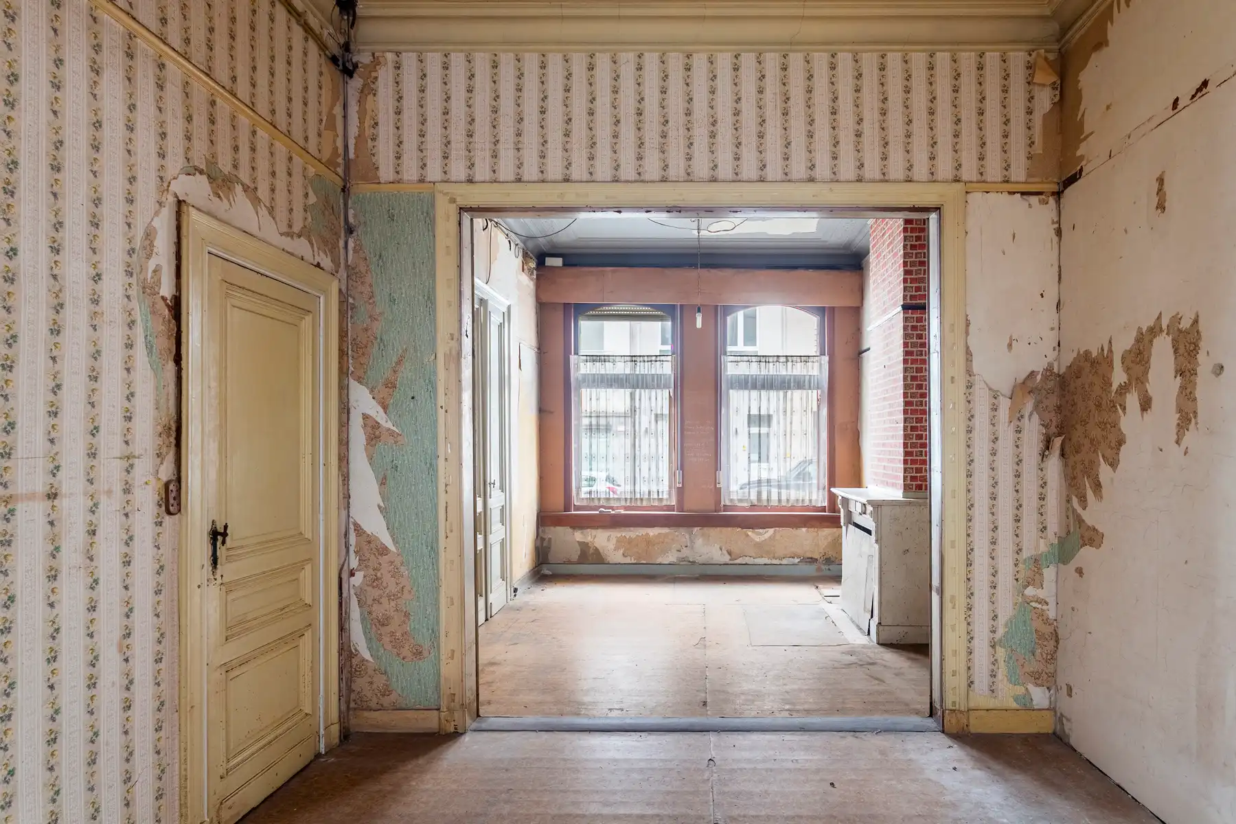 Te renoveren herenwoning nabij het KMSKA foto 4