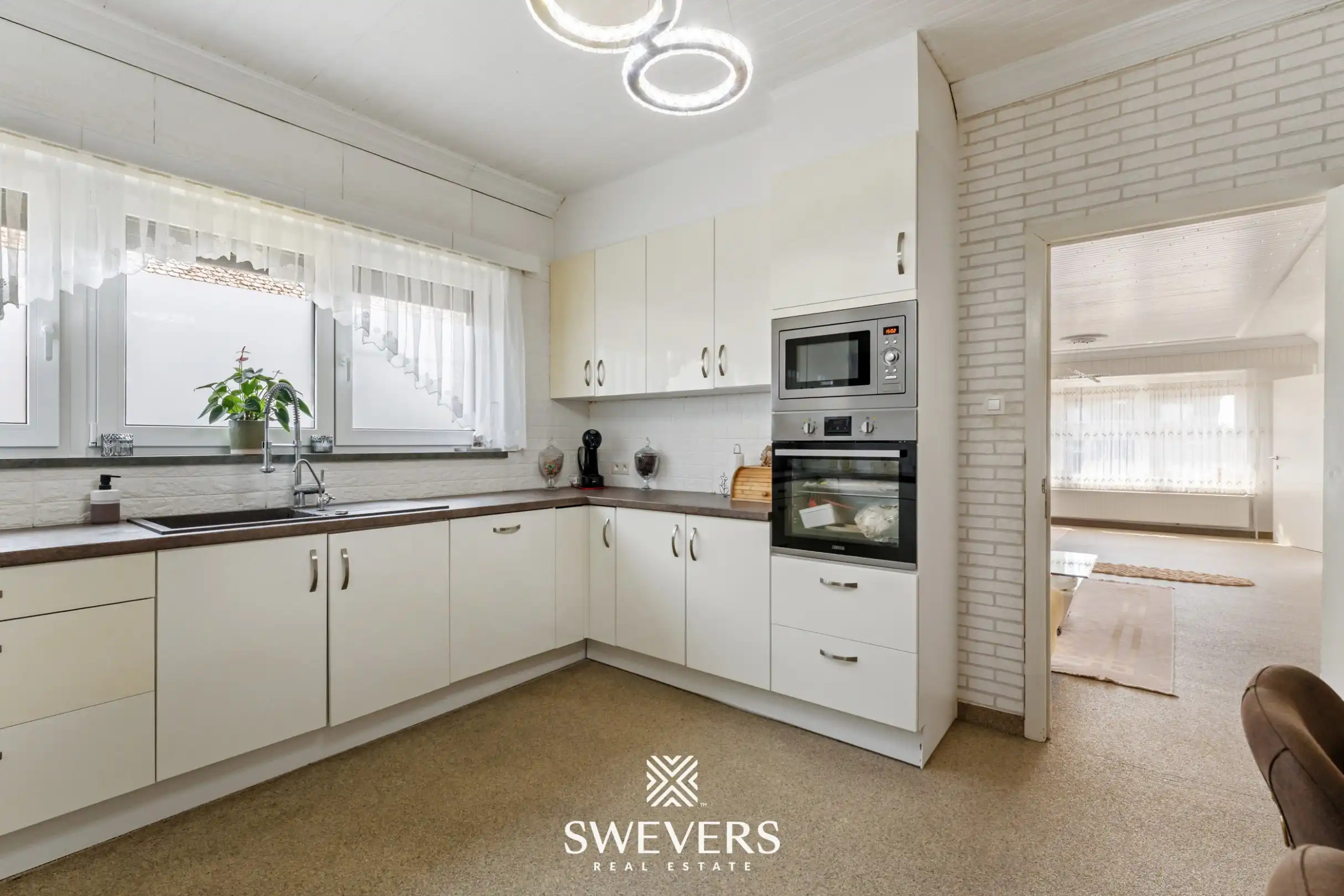 Gerenoveerde woning met 4 slaapkamers op 11a foto 9