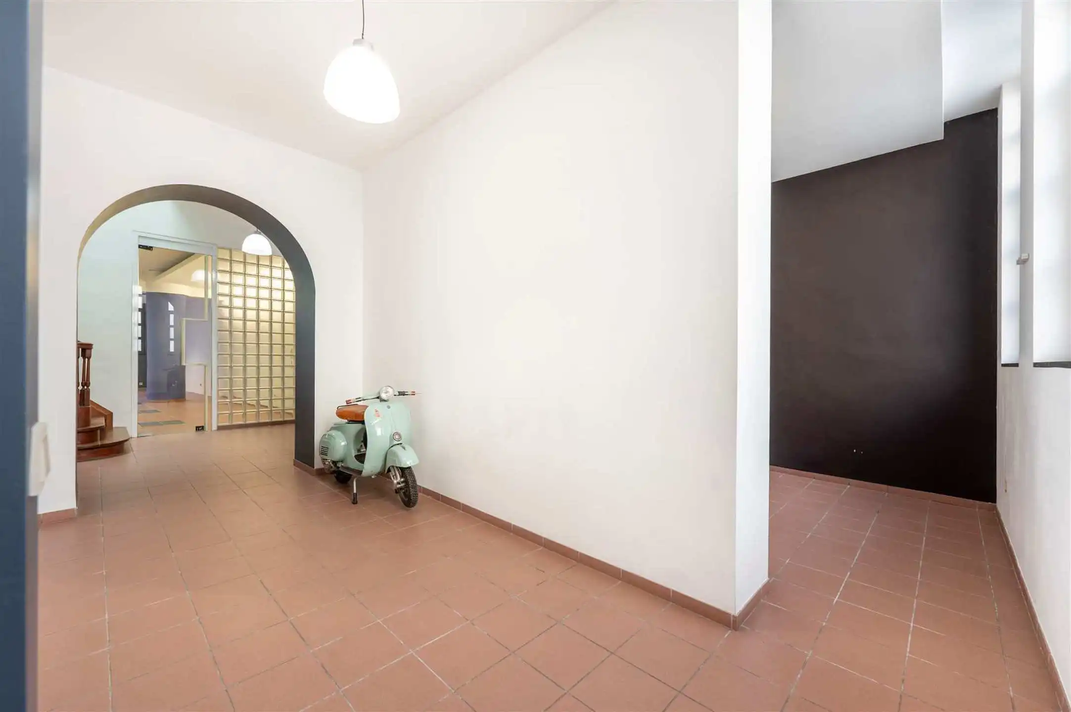 Herenhuis met zuidgerichte tuin en terras in het historisch centrum foto 29