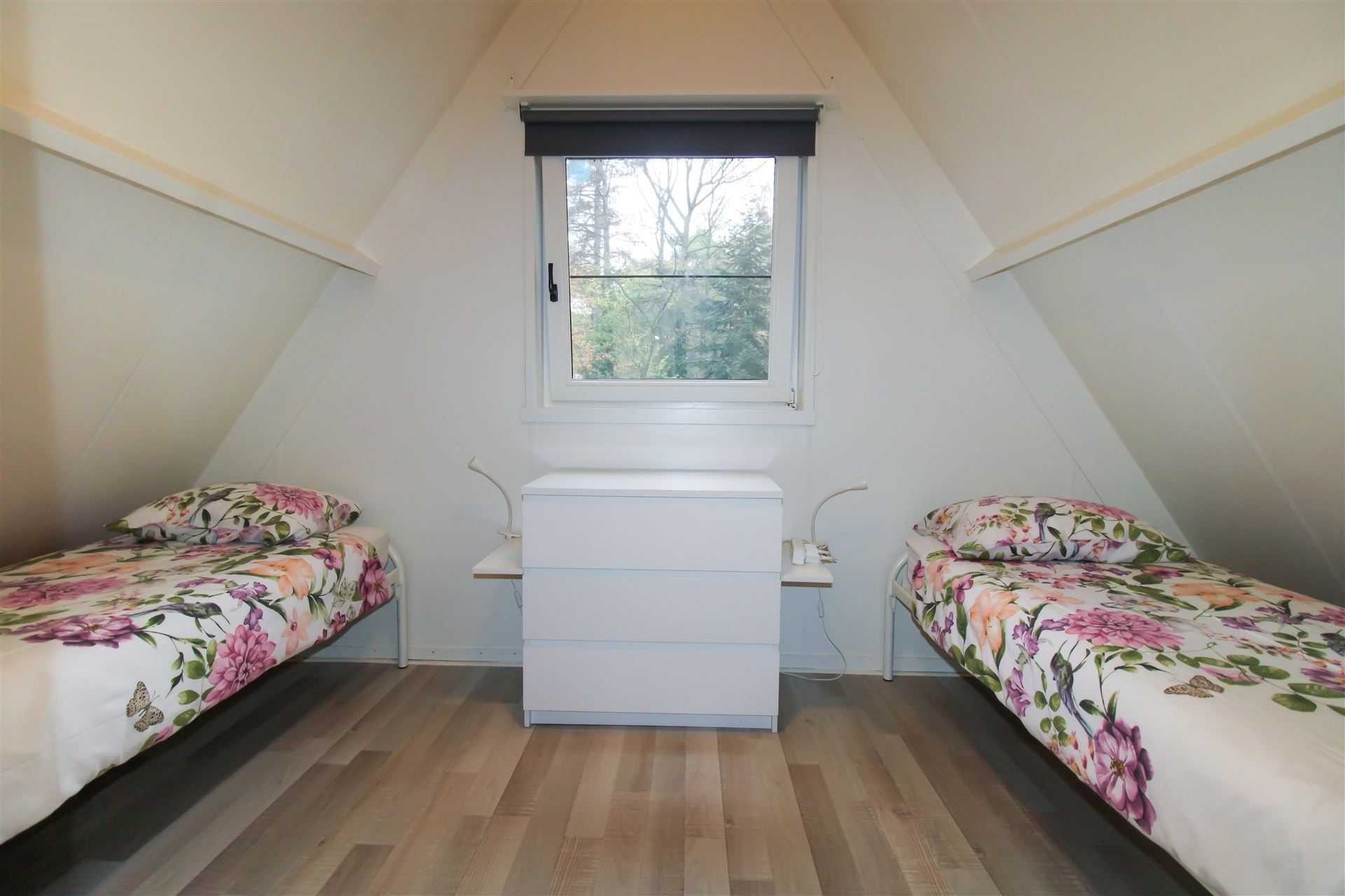 Vakantiewoning met 3 slaapkamers en ruime tuin op vakantiedomein Sonnevijver te Rekem! foto 9