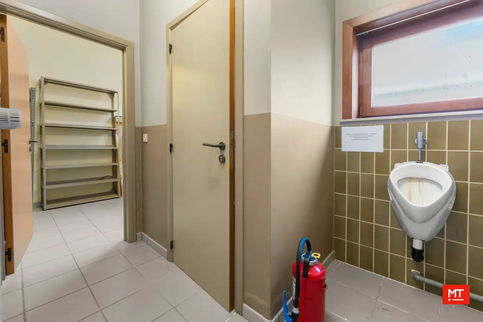 Voormalig politiecommissariaat te koop in Westrozebeke foto 7