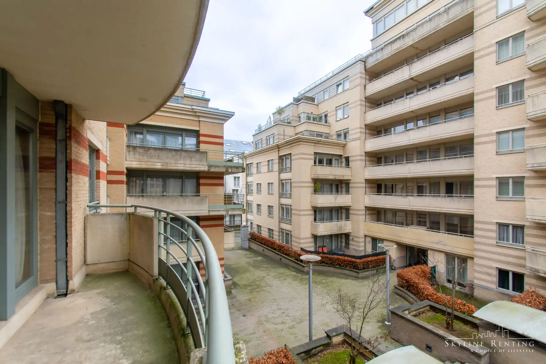 Prachtig gemeubeld appartement met 2 KAMERS + 2 badkamers foto 5