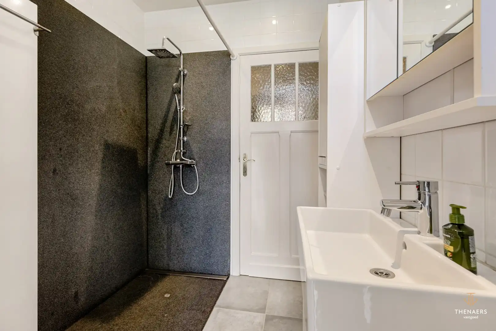 Karaktervolle herenwoning met 224 m² bewoonbare oppervlakte op rustige topligging nabij station, winkelstraten en Grote Markt; foto 14