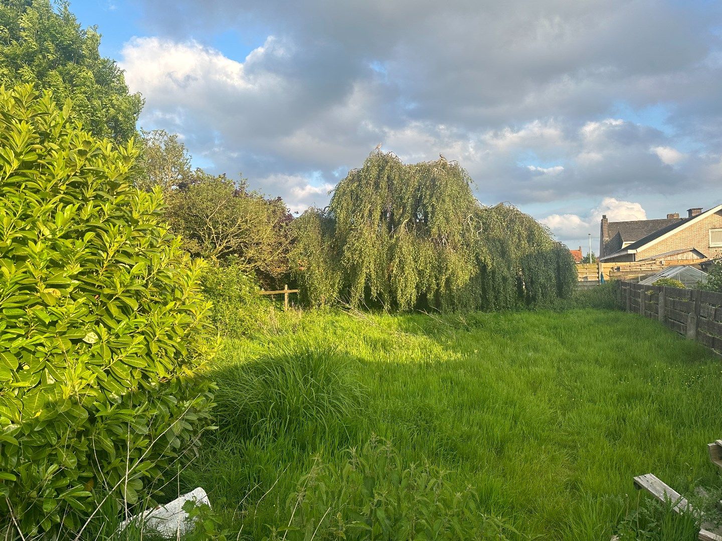 Rustig gelegen afbraakwoning op perceel van 626 m² foto 2