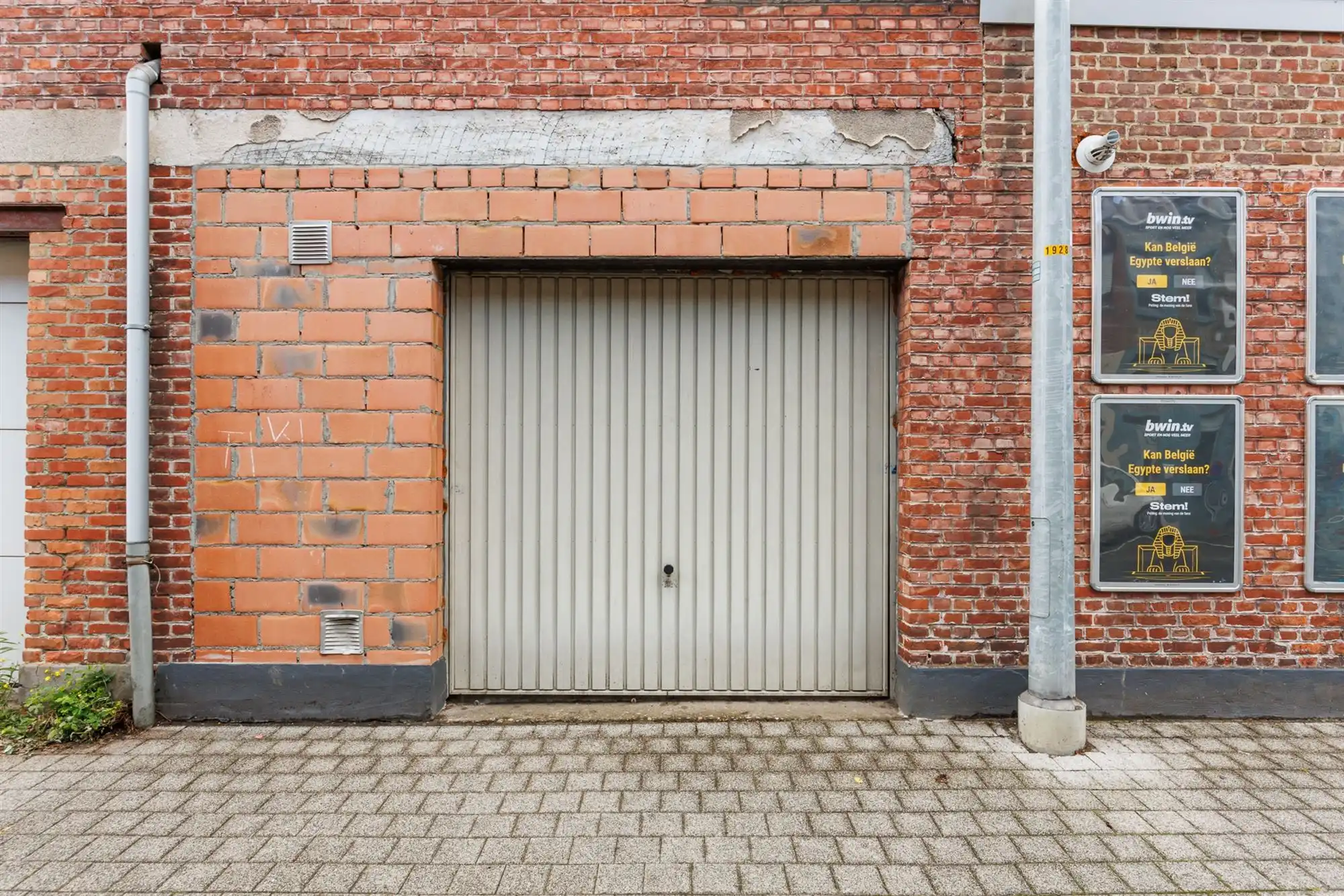 Triplex appartement met handelspand op gunstige locatie foto 21