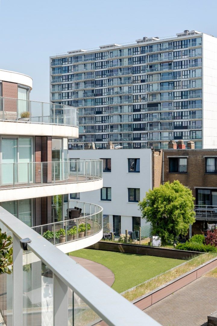 2-slaapkamerappartement met zonovergoten terrassen, hoogwaardige afwerking en topligging nabij zee foto 20