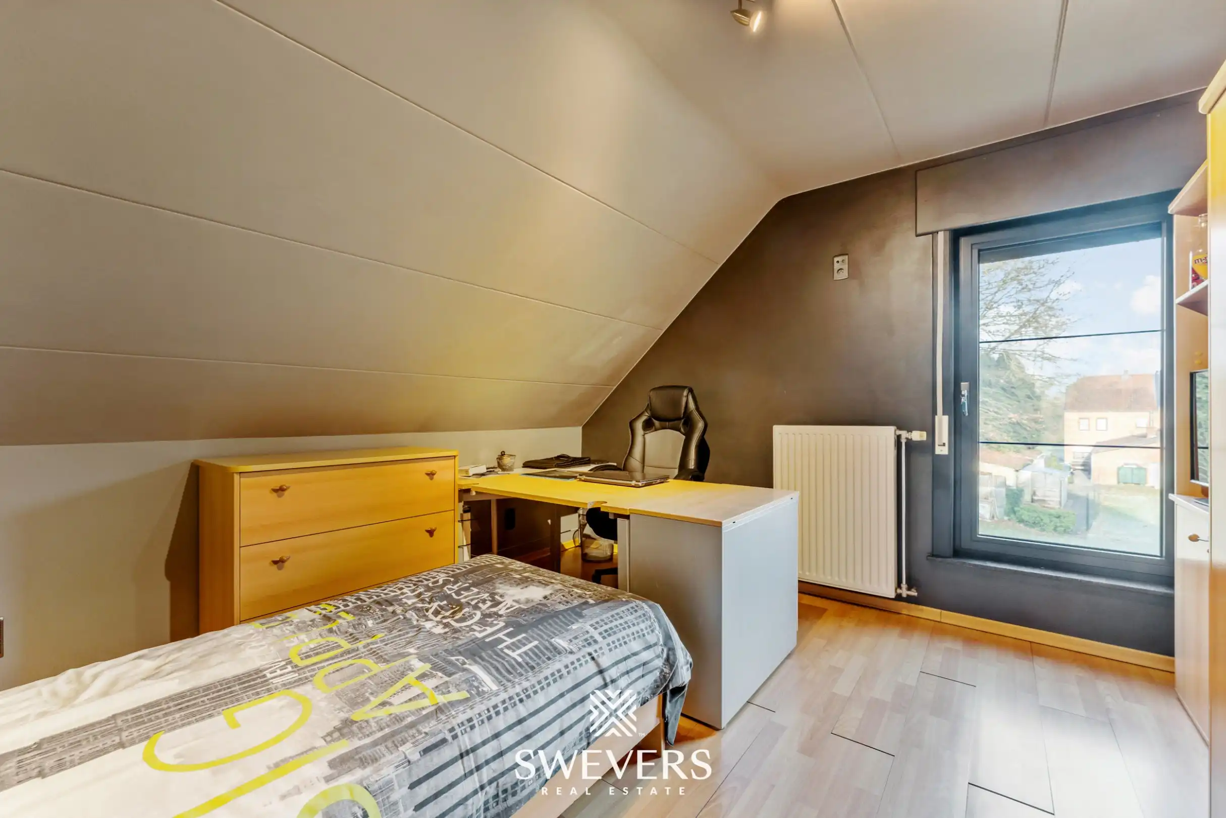  Instapklare woning met goede bereikbaarheid op 10 are 43 ca in Paal foto 22