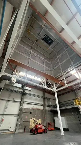 Logistiek bedrijfspand te huur in de haven van Gent foto 17