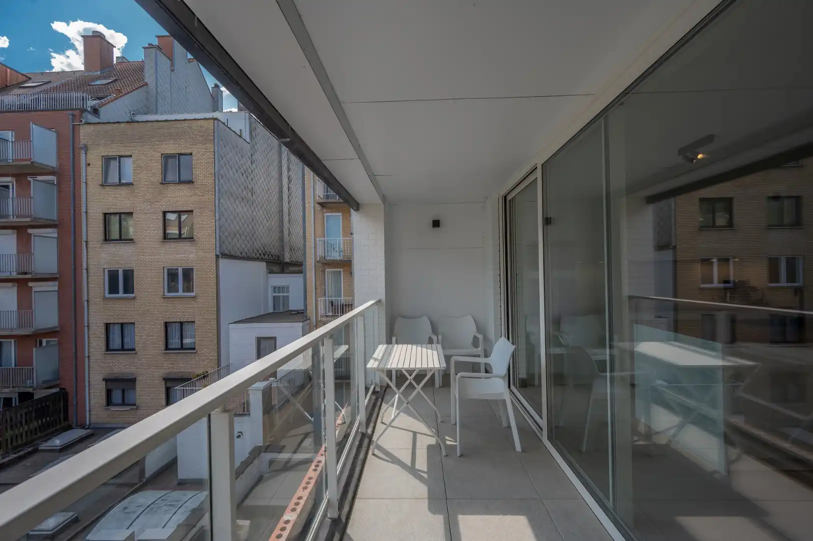 Uitzonderlijk ruime triplex met 4 slaapkamers gelegen in het centrum van Knokke. foto 10